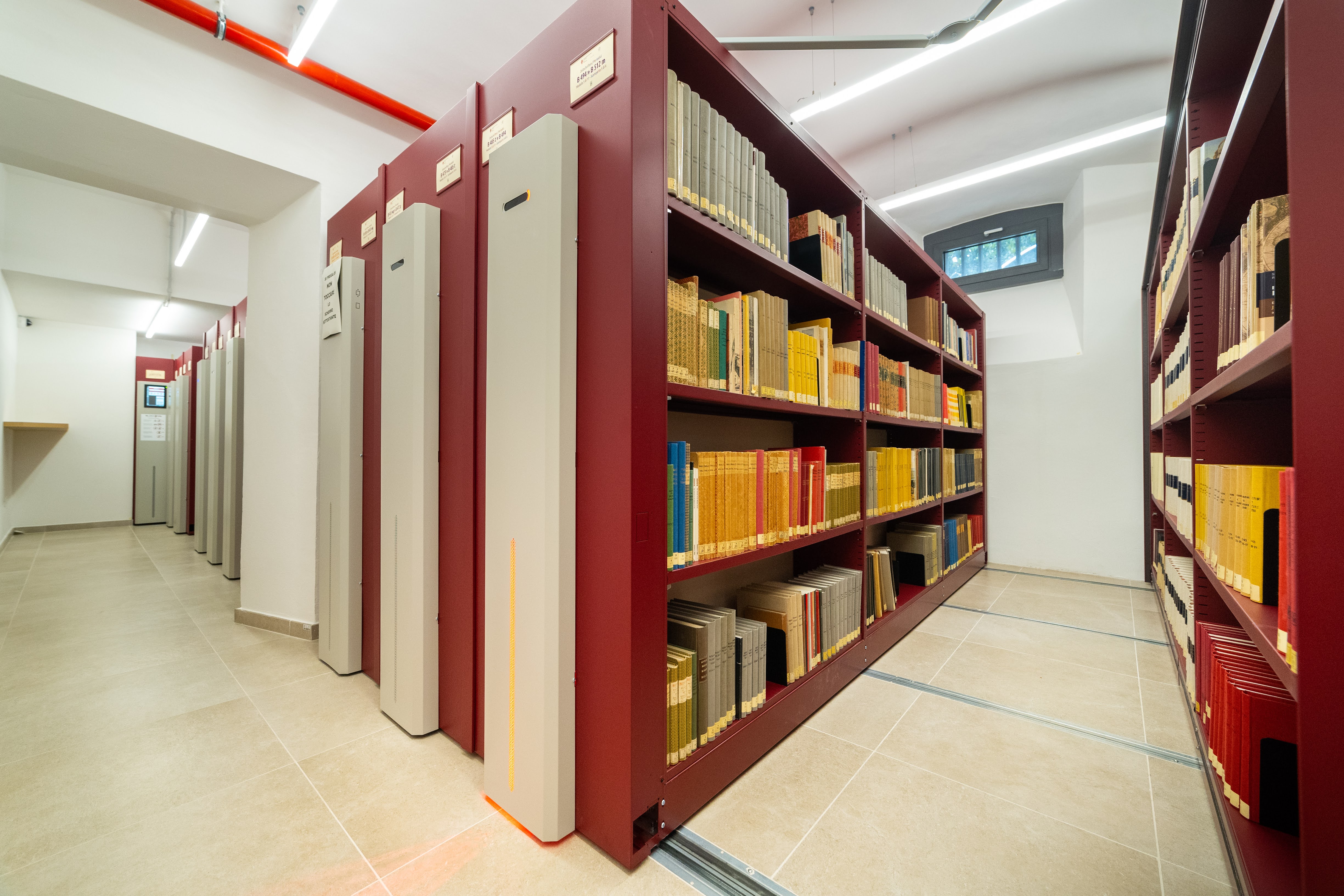 Discover a New Standard: Innovative Mobile Shelving for Historic Interiors
