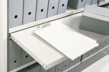 Pull-out shelf